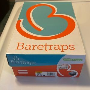 Baretrap memory foam size 8 1/2 womens. Never worn. Grey multi color